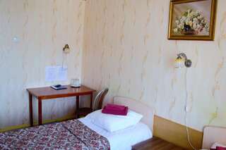 Гостиница Беломорье Кандалакша Стандартный двухместный номер с 2 отдельными кроватями-5